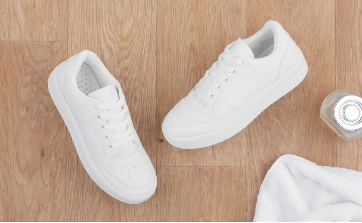 How to Clean White Leather Trainers